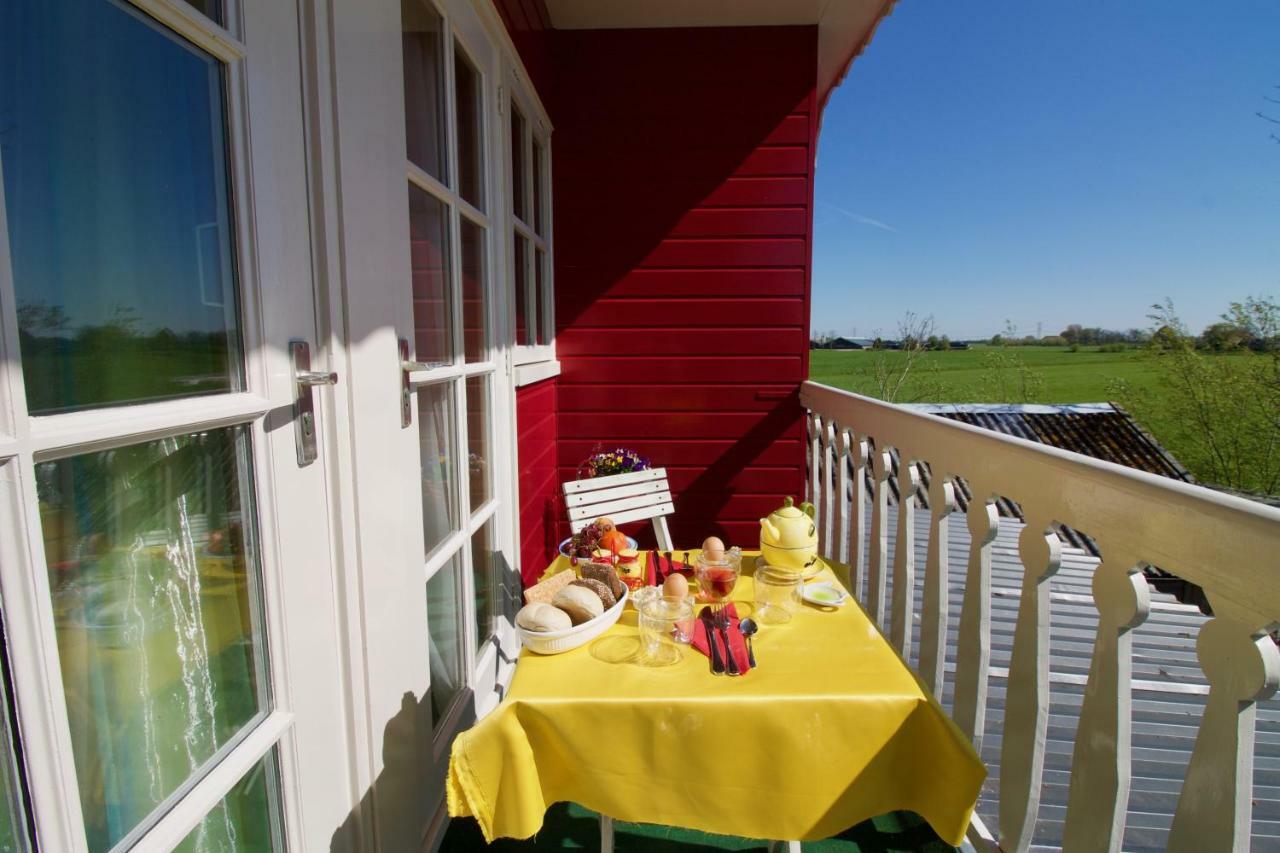 Bed & Breakfast "Bij Lucie" Wijtgaard Екстериор снимка
