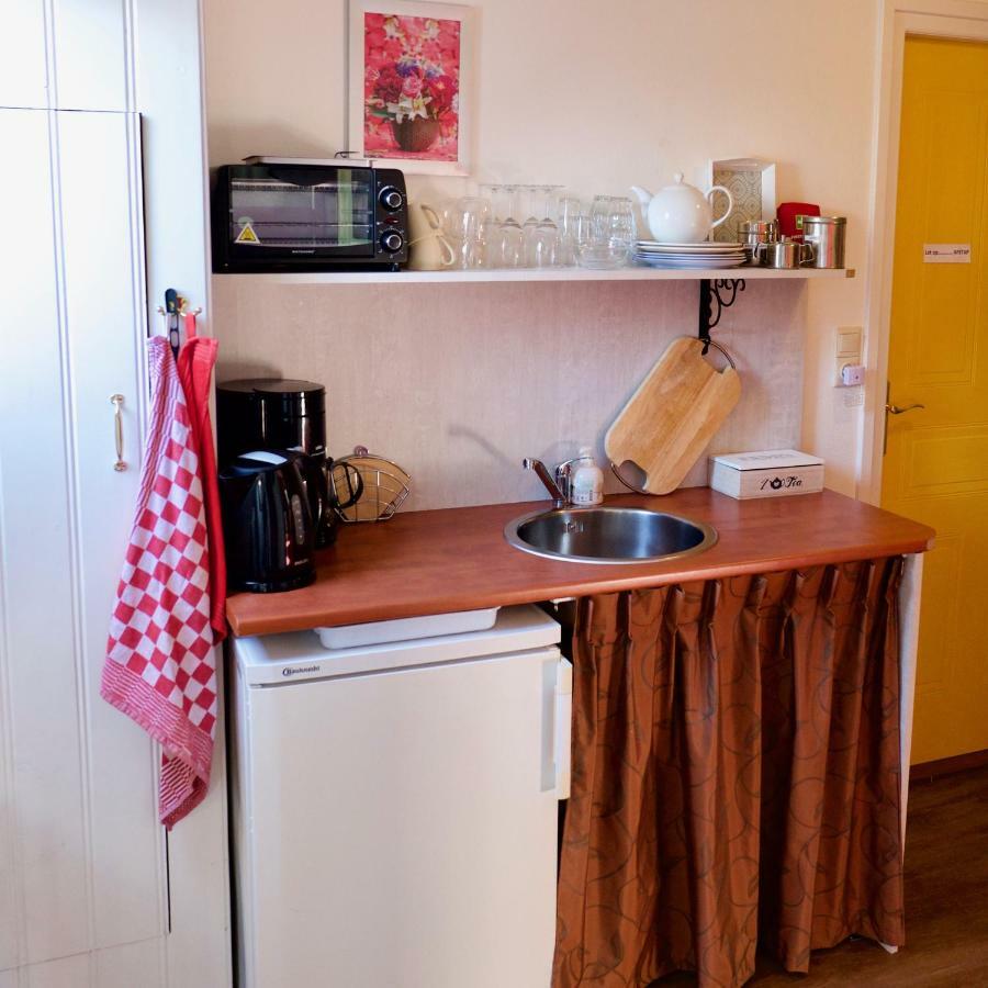 Bed & Breakfast "Bij Lucie" Wijtgaard Екстериор снимка